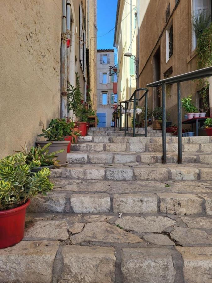 Apartamento Chez Melanie Et Rodolphe La Ciotat Exterior foto